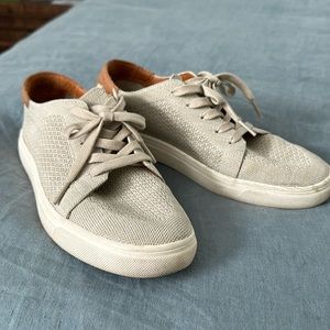 Lucky Brand breathable linen-like sneakers